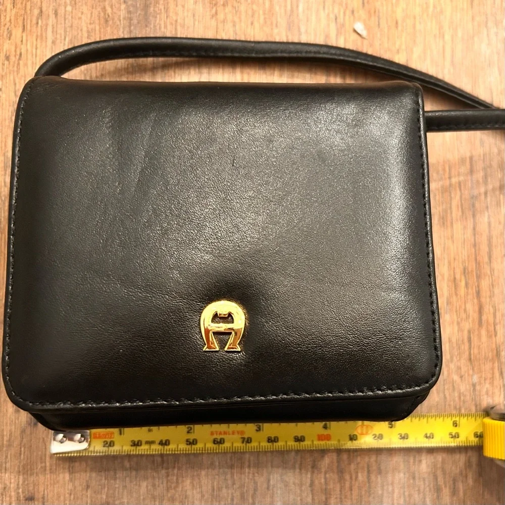 Etienne Aigner Black Leather Crossbody Bag - Picture 5 of 14